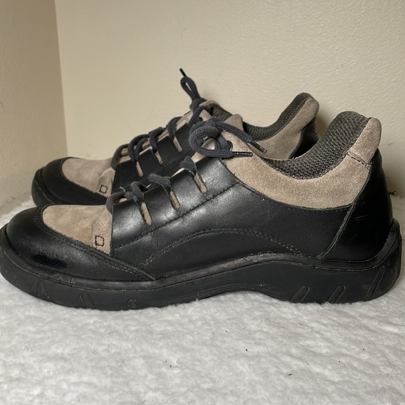 DR Martens Size 6 - Picture 5 of 12